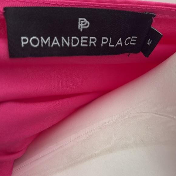 Tuckernuck Pomander Place Blouse Top Easton Pink Size Medium - Picture 9 of 11